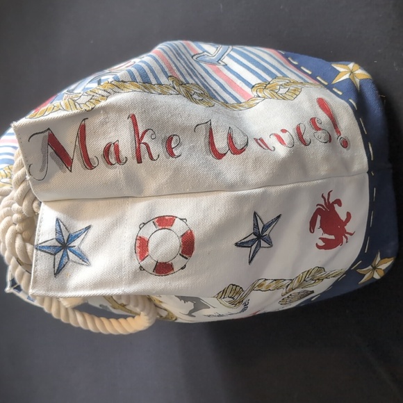 Brighton Canvas Tote - Picture 4 of 7